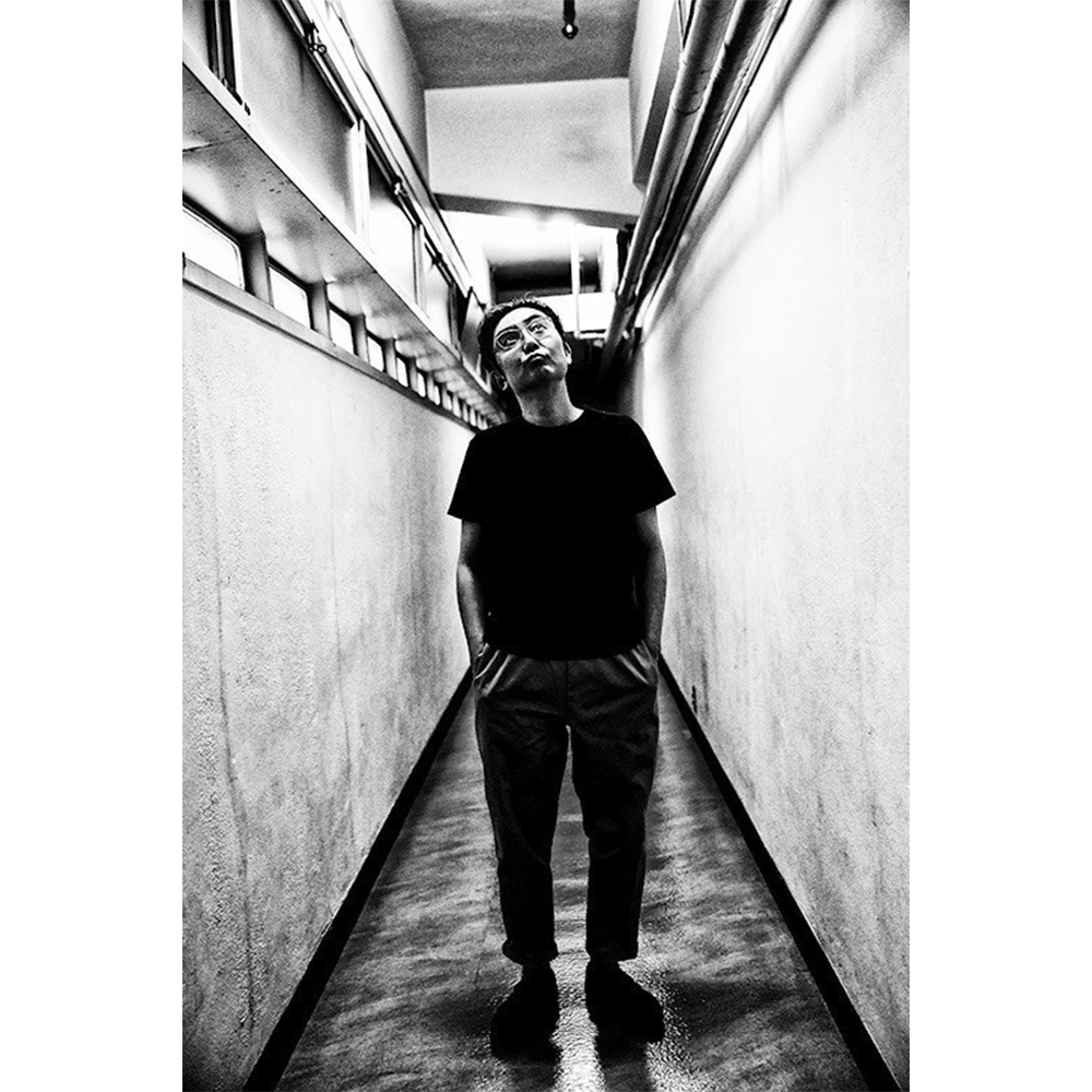 THIS IS 向井秀徳 ! PHOTO BY 菊池茂夫」ロゴTシャツ (白) | BJ